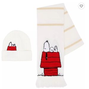 NWT Peanuts - Snoopy hat and scarf set